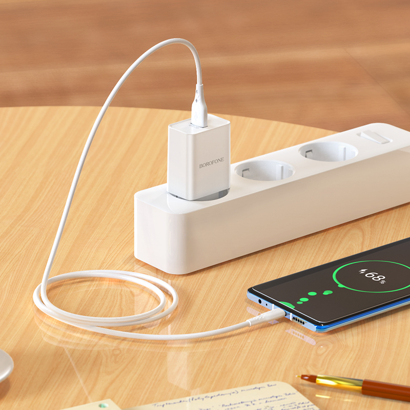 Borofone síťová nabíječka BN5 Sunlight - USB - QC 3.0 18W with USB to USB-C cable , barva bílá