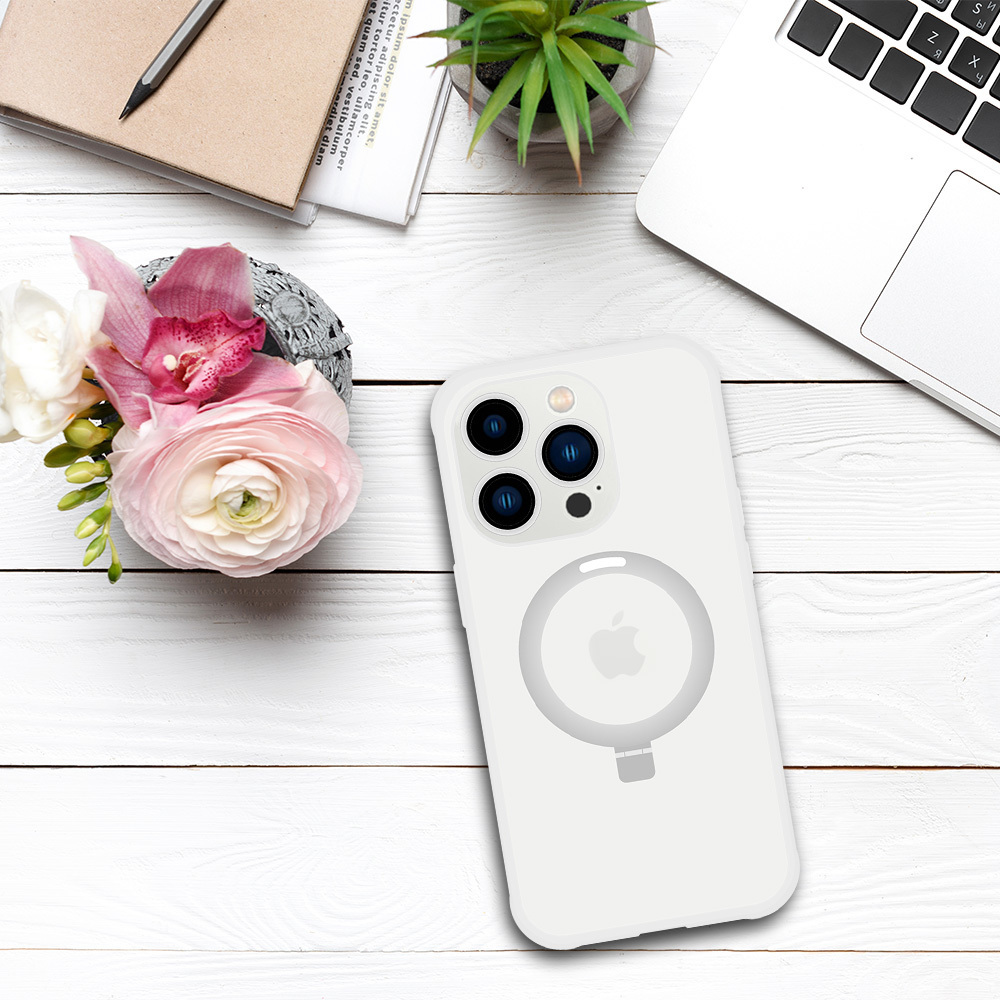 Kryt Magical MagSafe pro Apple iPhone 15 Plus , barva stříbrná