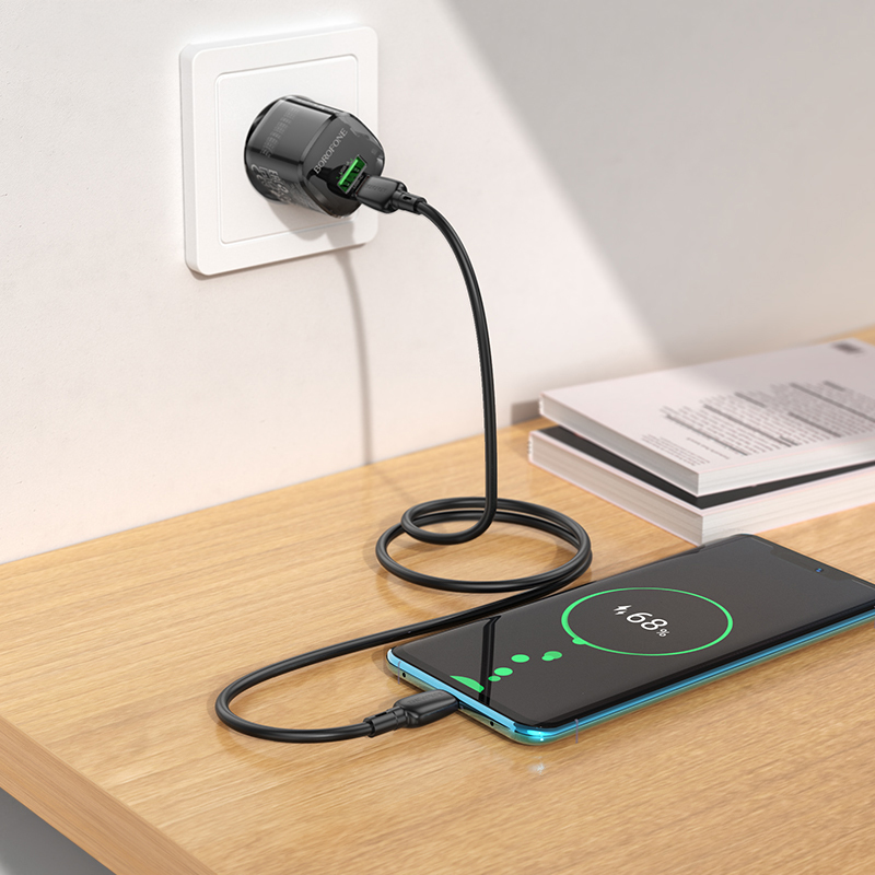 Borofone síťová nabíječka BN17 Sunlight - USB + USB-C -  QC 3.0 PD 20W 3A , barva černá