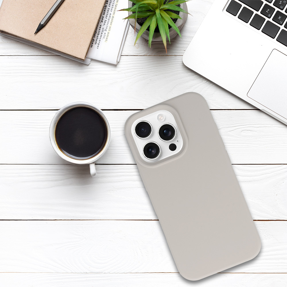 Kryt Silicone Premium pro Apple iPhone 16 Pro Max , barva titanová