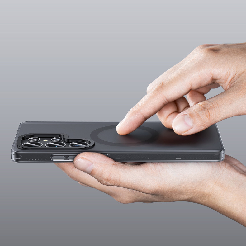 Benks Magnetic Lucid Armor Case (0045) for Samsung Galaxy S25 Plus Ultra , barva bílá