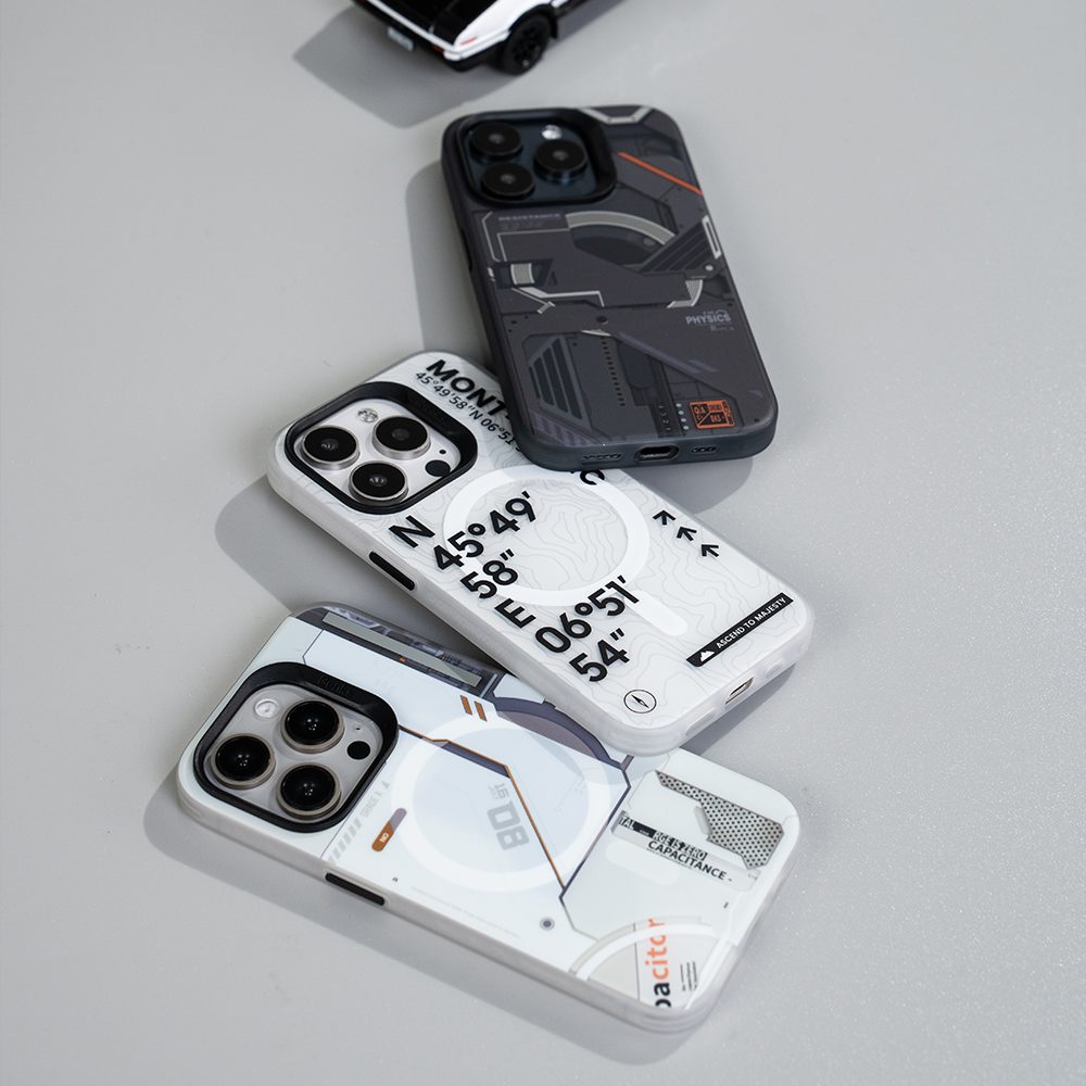 Benks Magnetic Mecha Series Case for Apple iPhone 15 Pro Max , barva bílá