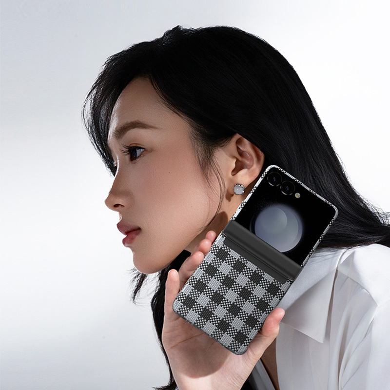 Benks Magnetic Armor Vichy Spin Kevlar Case 1000D (BK48) for Samsung Galaxy Z Flip 7 , barva černá