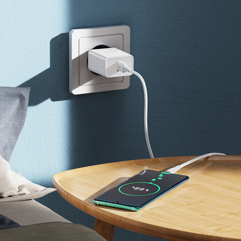 Borofone Wall charger BN5 Sunlight - USB - QC 3.0 18W with USB to Type C cable white