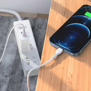 Borofone Kabel BX51 Triumph - Typ C na Lightning - 2,4A 1 metr biały