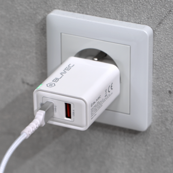 Blavec Ładowarka sieciowa BC-5 GaN - USB + Typ C - PD QC 45W 3A (TCBC5G-UCW453A) biała