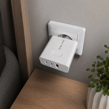 Blavec Ładowarka sieciowa BC-11 GaN - USB + 2xTyp C - QC PD 65W 3A z kablem Typ C na Typ C (TCBC11G-U2CW653A) biała