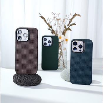 Benks Etui Magnetic Armor Tint Kevlar 1000D (0064) do Iphone 16 Plus zielony