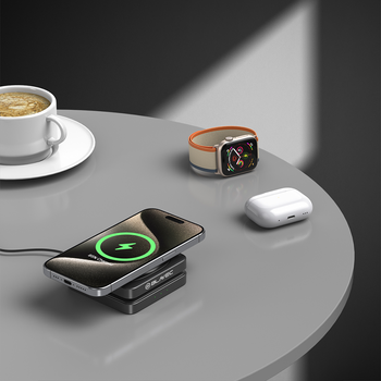 Blavec Ładowarka indukcyjna BQI-02 Qi 15W magnetyczna Magsafe 3 w 1 Apple/Samsung Watch (BQI02-QIMB) czarna (Uszkodzone Opakowanie)