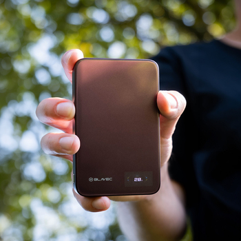 Blavec Power Bank 5000mAh BJ-04 Ultra Slim 7,8mm - Typ C - 22,5W magnetyczny indukcyjny Magsafe 3 w 1 (PBBJ04-MC5P) fioletowy szklany