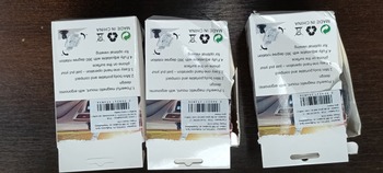 Uchwyt samochodowy - TXR - MAGNETYCZNY /2 mocowania: na szybę i kratkę/ z szarą ramką (uszkodzone opakowanie)
